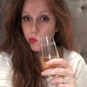 Meet your Posher, Lanekate